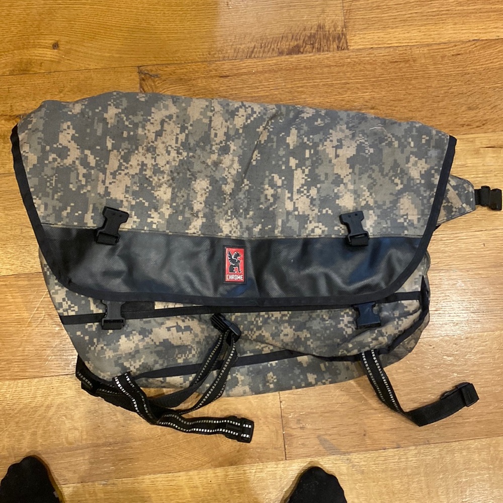 Chrome messenger bag